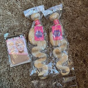 NWT human hair body wave 613 bundles 20” and 22”